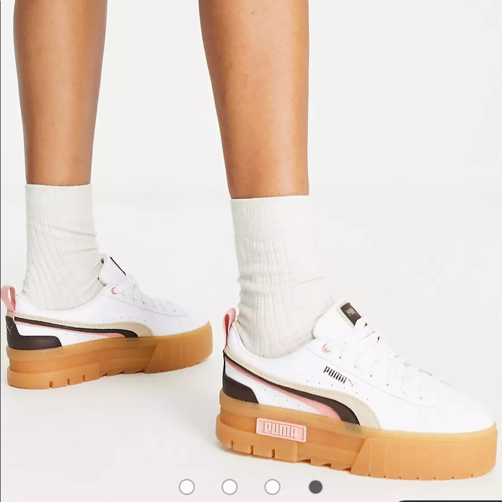 Puma Mayze sneakers in White and Pink stripe with gum sole (size 8)